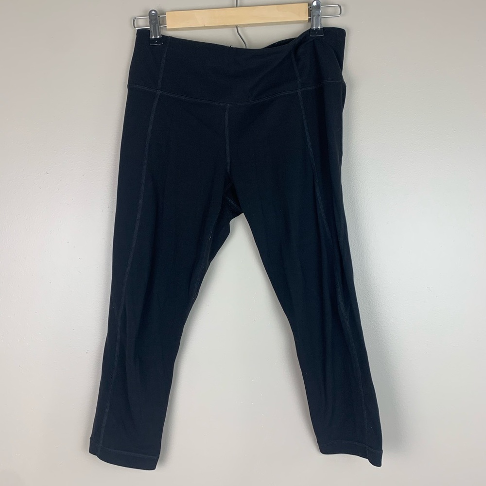 Athleta cropped leggings women’s size: M